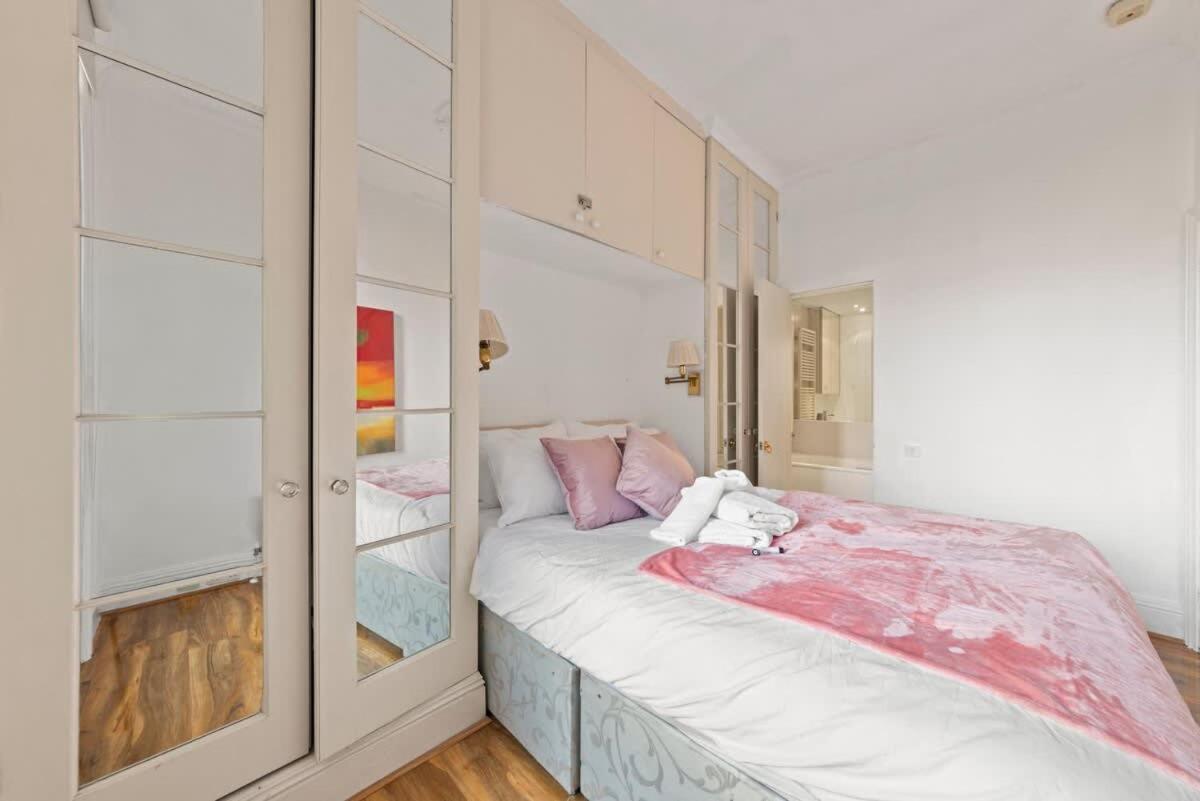 Sg, Classic Knightsbridge Loft Apartment Londres Exterior foto